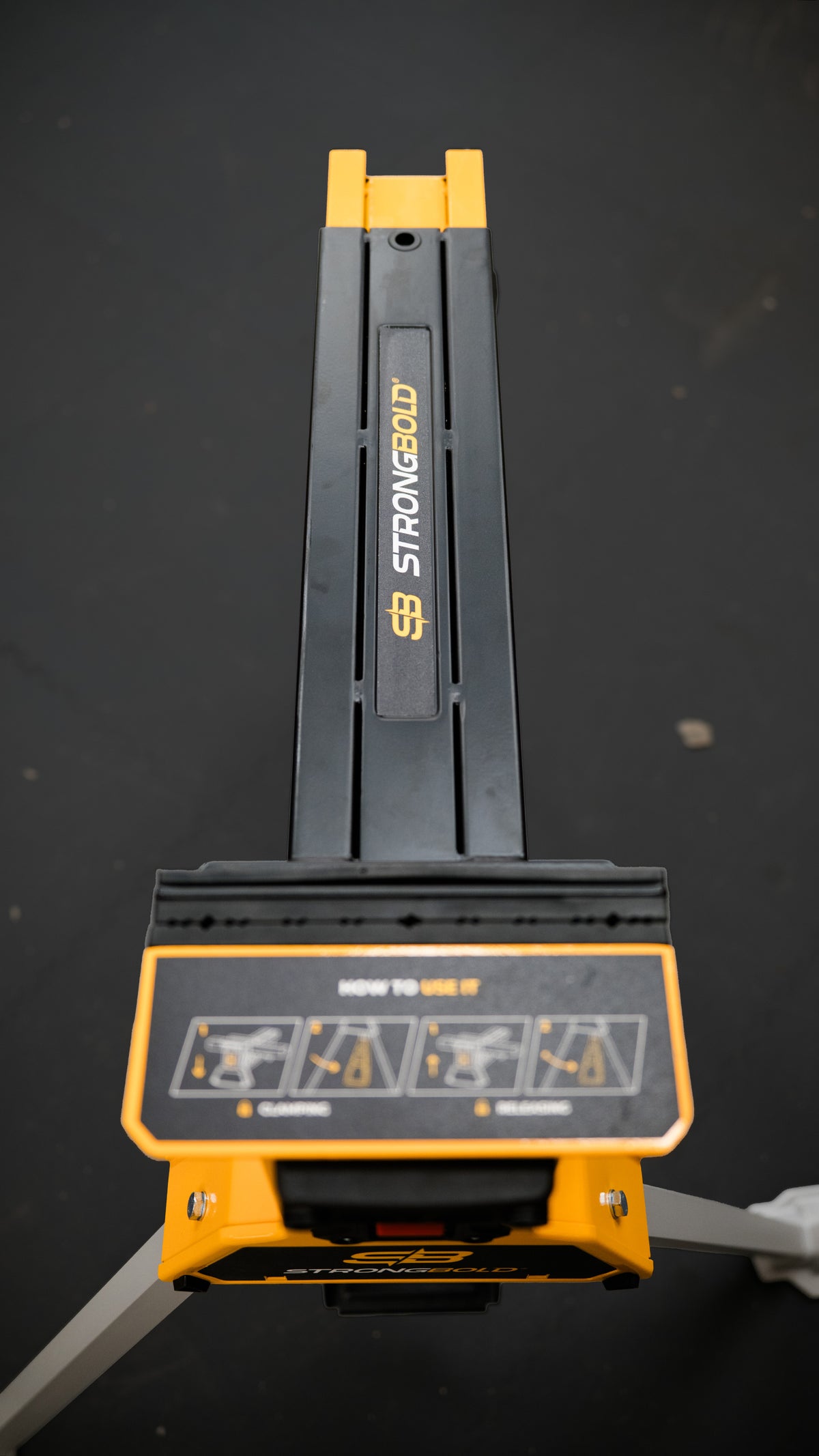 STRONGBOLD S1 Mobiler Spannbock