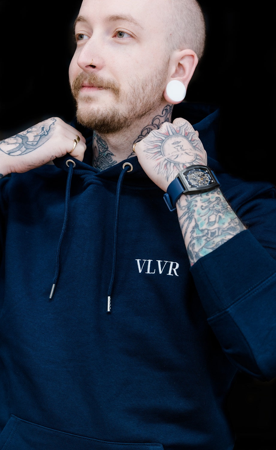 Blauer Pullover